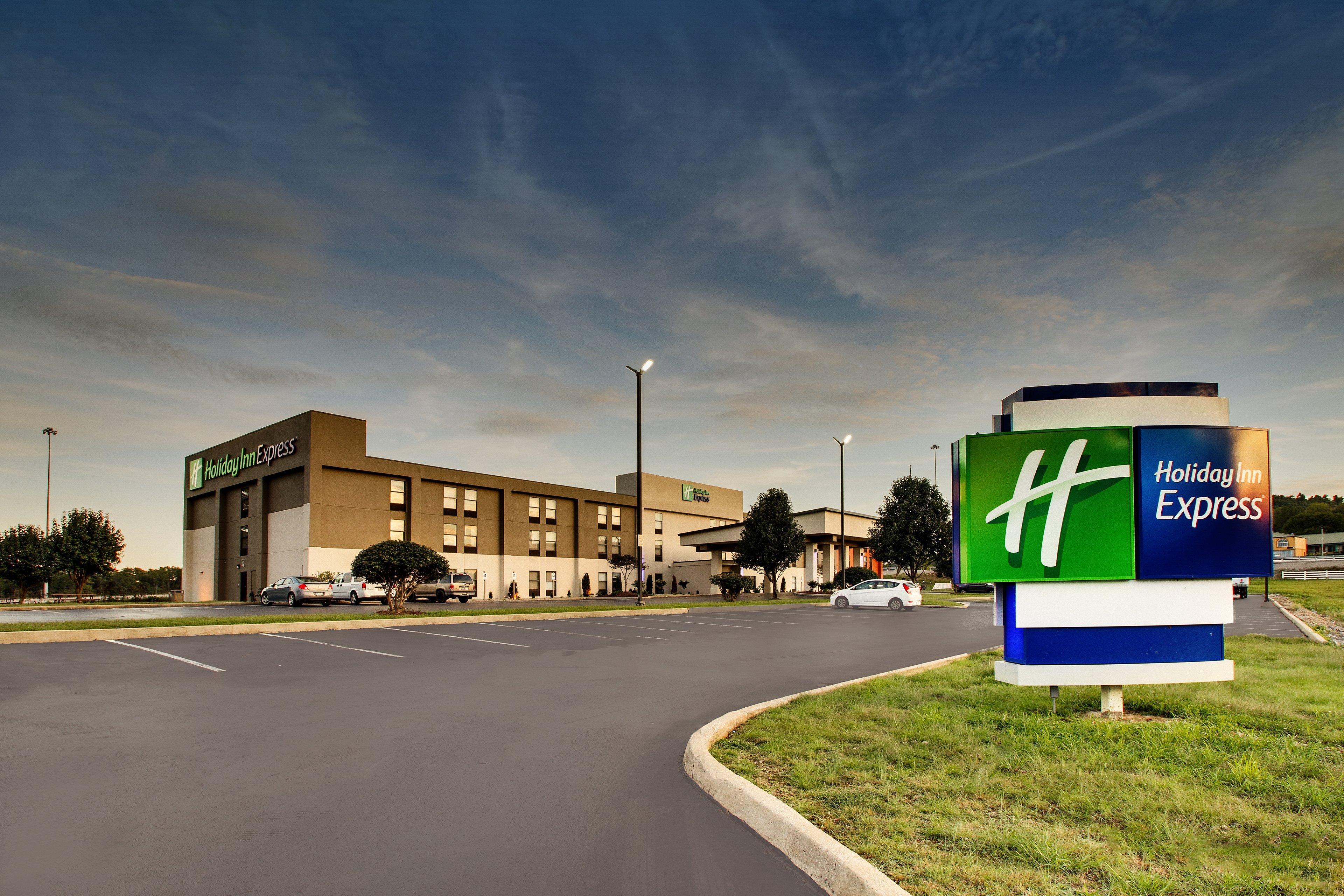 Holiday Inn Express - Horse Cave By Ihg Екстериор снимка